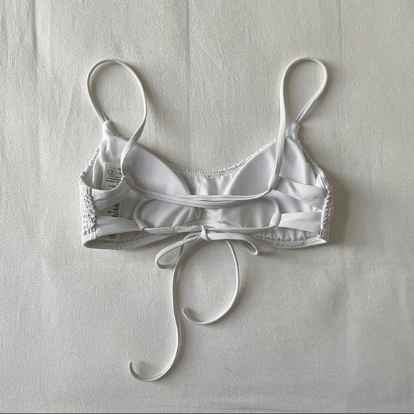 white smocked scoop neck bikini top 🤍 - Picture 2 of 4